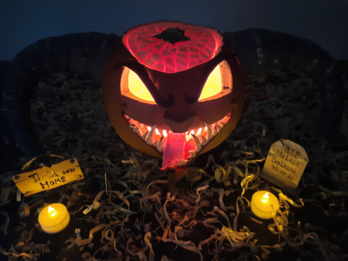 "Carved Pumpkin" by Nelasz (Solidera)